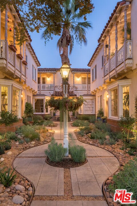 Building Photo - 1930 Rodney Dr