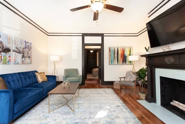 Building Photo - Midtown Duplex