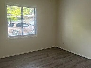 Building Photo - 2 bedroom, 1 bath duplex