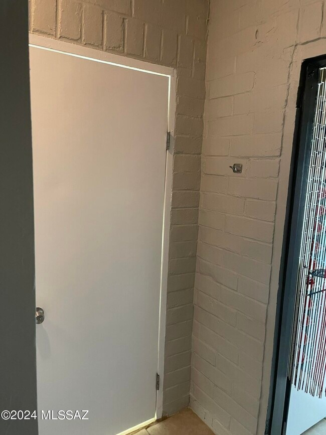 Building Photo - 2638 N Columbus Blvd