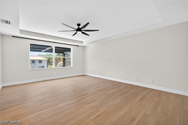 Building Photo - 9734 Silvercreek Ct