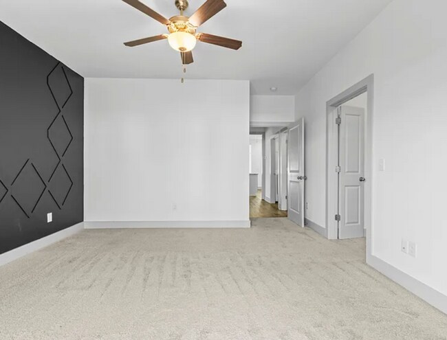 Building Photo - Charming 2 Bed / 2 Bath Cottage Living at Fox Chase