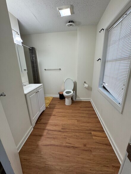 Building Photo - 3583 Midway Rd