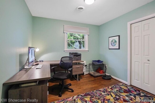 Building Photo - 1304 Grove Ave