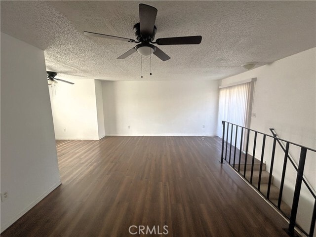 Building Photo - 2430 S Ridgewood Dr