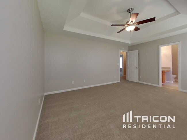 Building Photo - 4017 Shaded Oasis Ln