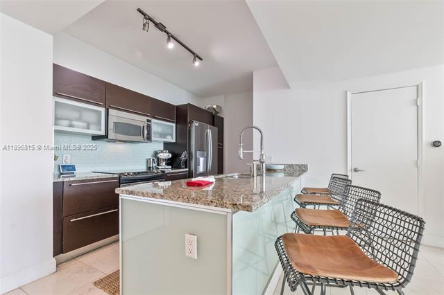 Building Photo - The Plaza 901 Brickell