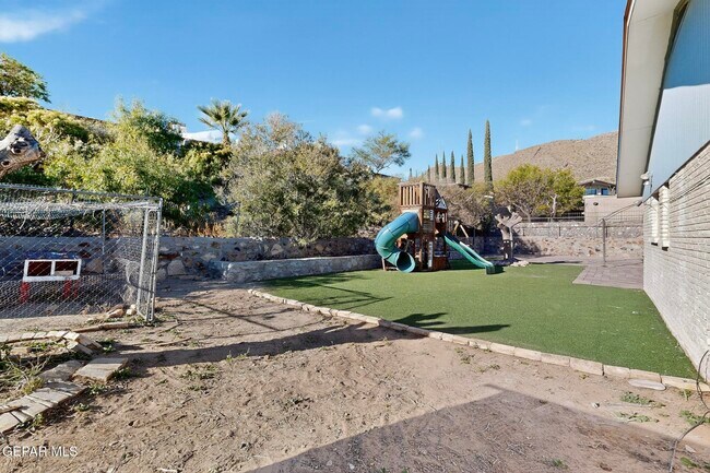 Building Photo - 1509 Lost Padre Mine Dr