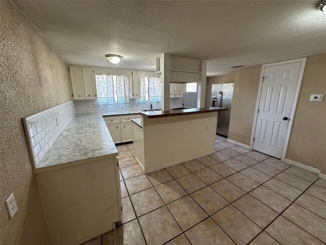 Building Photo - 161 FM1209