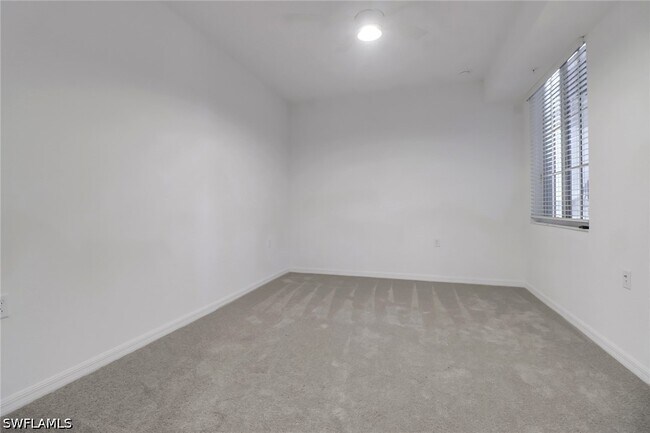 Building Photo - 5749 Double Eagle Cir