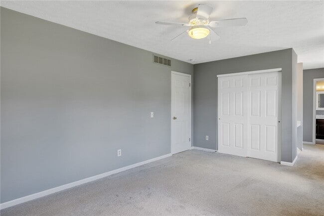 Building Photo - 40 Alverstone Way
