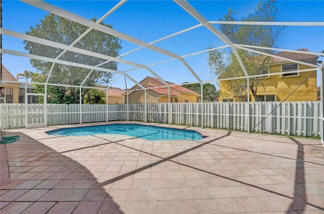 Building Photo - 797 Chimney Rock Rd