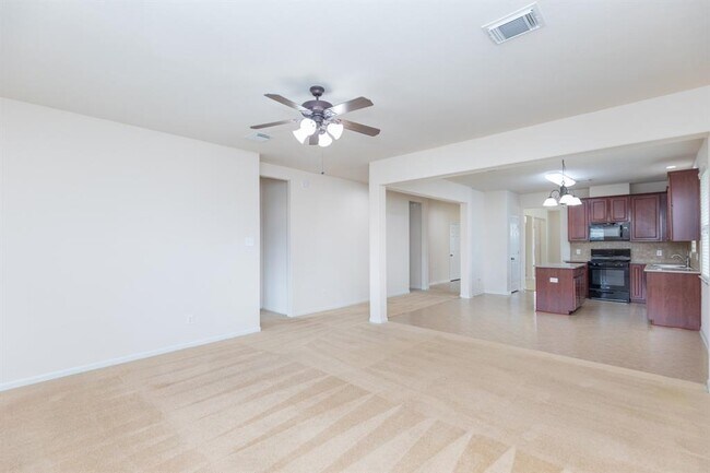 Building Photo - 7435 Boerne Creek Dr