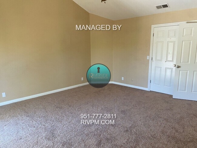 Building Photo - Beautiful 4-bedroom, 3-bathroom home located in the highly desirable Canyon Crest neighborhood.