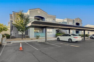 Building Photo - 6955 N Durango Dr