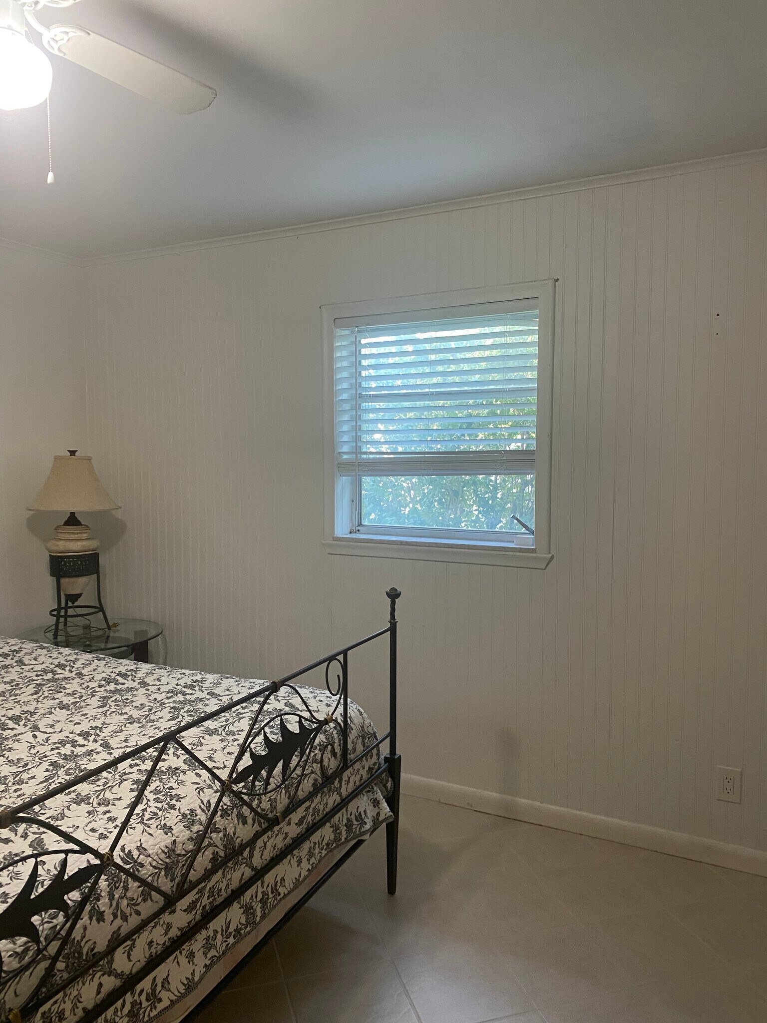 Building Photo - 115 Palamino Cir