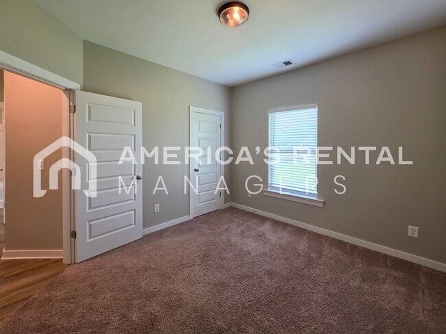 Building Photo - DEPOSIT PENDING!!! - Four Bedroom, Modern Home for Rent in Eastaboga - Available NOW!