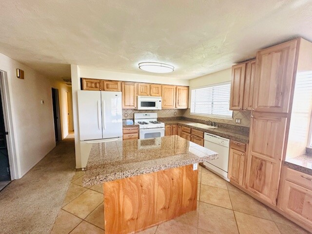 Building Photo - 140 Hercules Dr