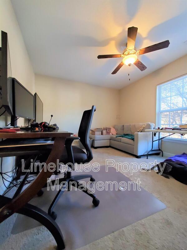 Building Photo - 2001 Pershing Ave