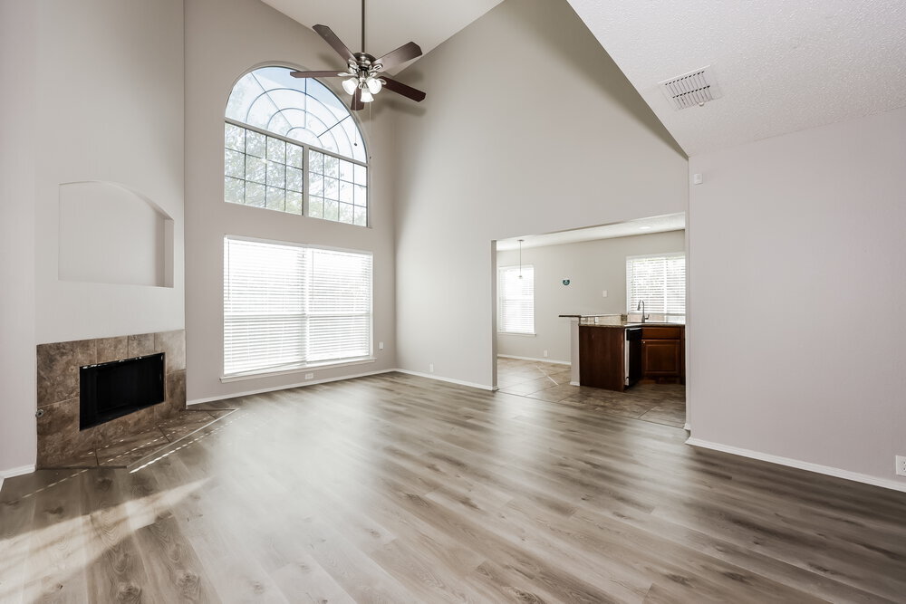 Building Photo - 8533 Tallahassee Ln