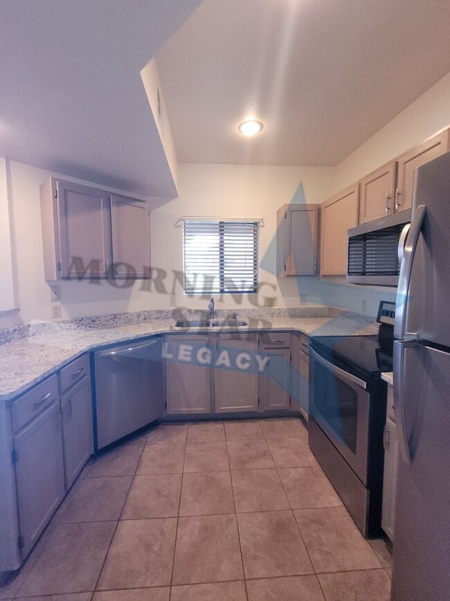 Primary Photo - Gorgeous 2 bedroom condo with spectacular ...