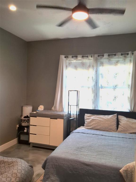 Building Photo - 724 Ramsey Ave