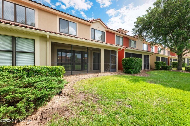 Building Photo - 13519 Isla Vista Dr