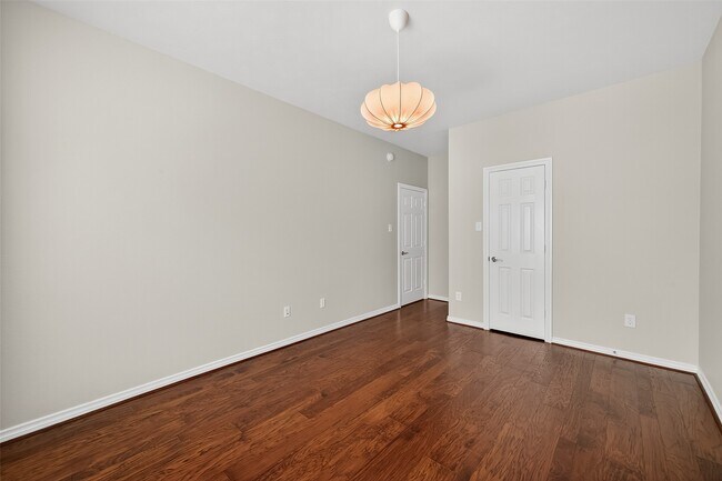 Building Photo - 2223 Fern Mist Ln