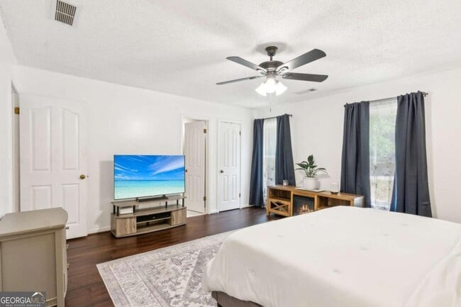 Building Photo - 355 Cross Creek Pl