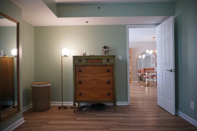 Building Photo - 1200 Braddock Pl
