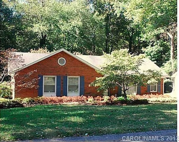 Primary Photo - 4824 Farm Pond Ln