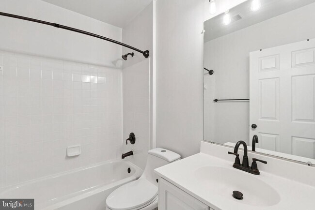 Building Photo - 1788 Paisley Ct