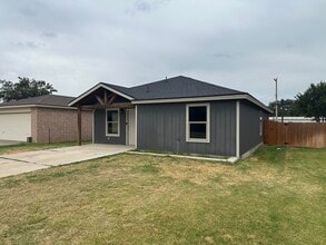 Building Photo - 309 Ave H