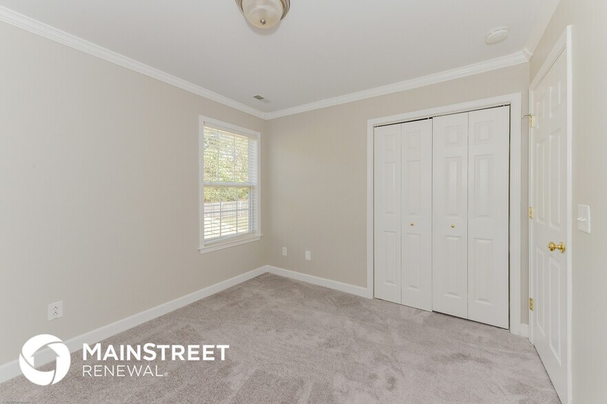 Building Photo - 3062 Romain Trail