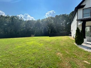 Building Photo - 960 Nours Cir SE