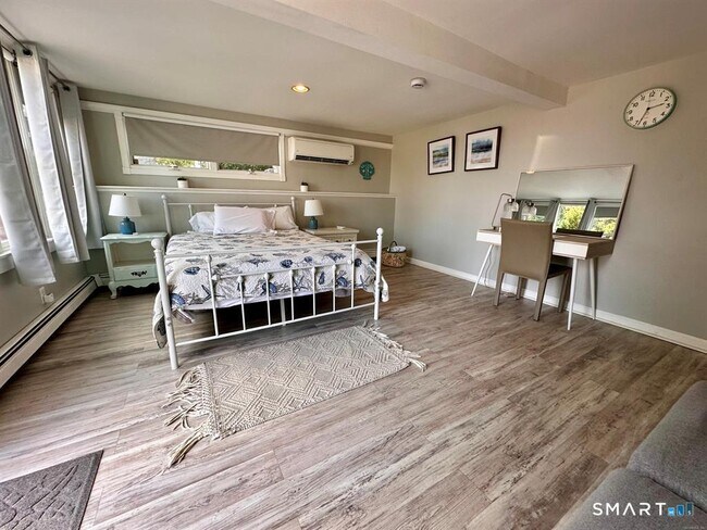 Building Photo - 44 Warren St