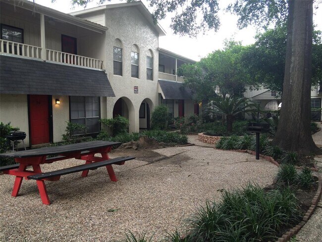 Building Photo - 1275 Witte Rd