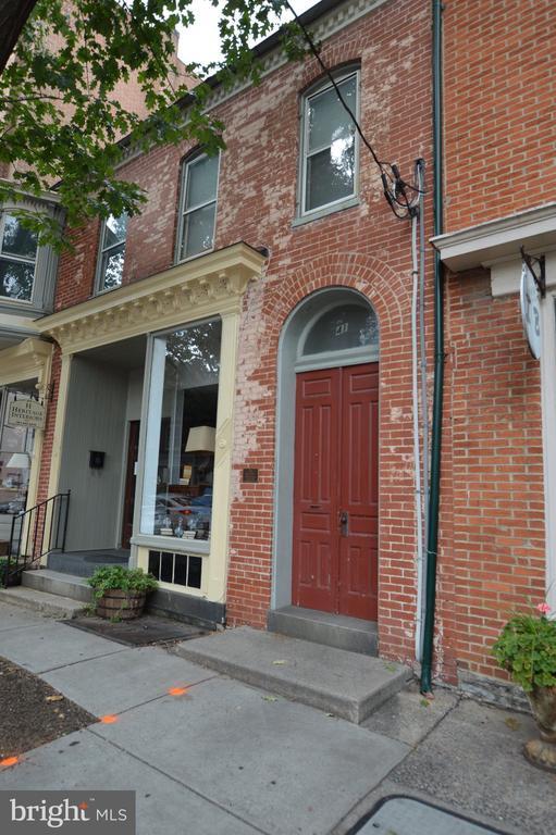 Building Photo - 41 E Patrick St