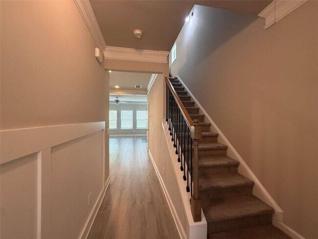 Building Photo - 1521 Winding Rdg Trl