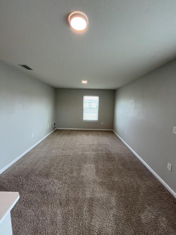Building Photo - 4905 Kensington Ln