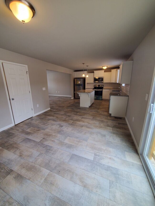 Building Photo - 1453 Weatherstone Ln