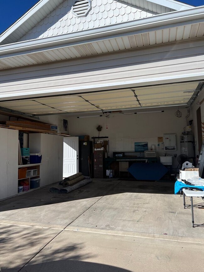 Building Photo - AND-D 1802