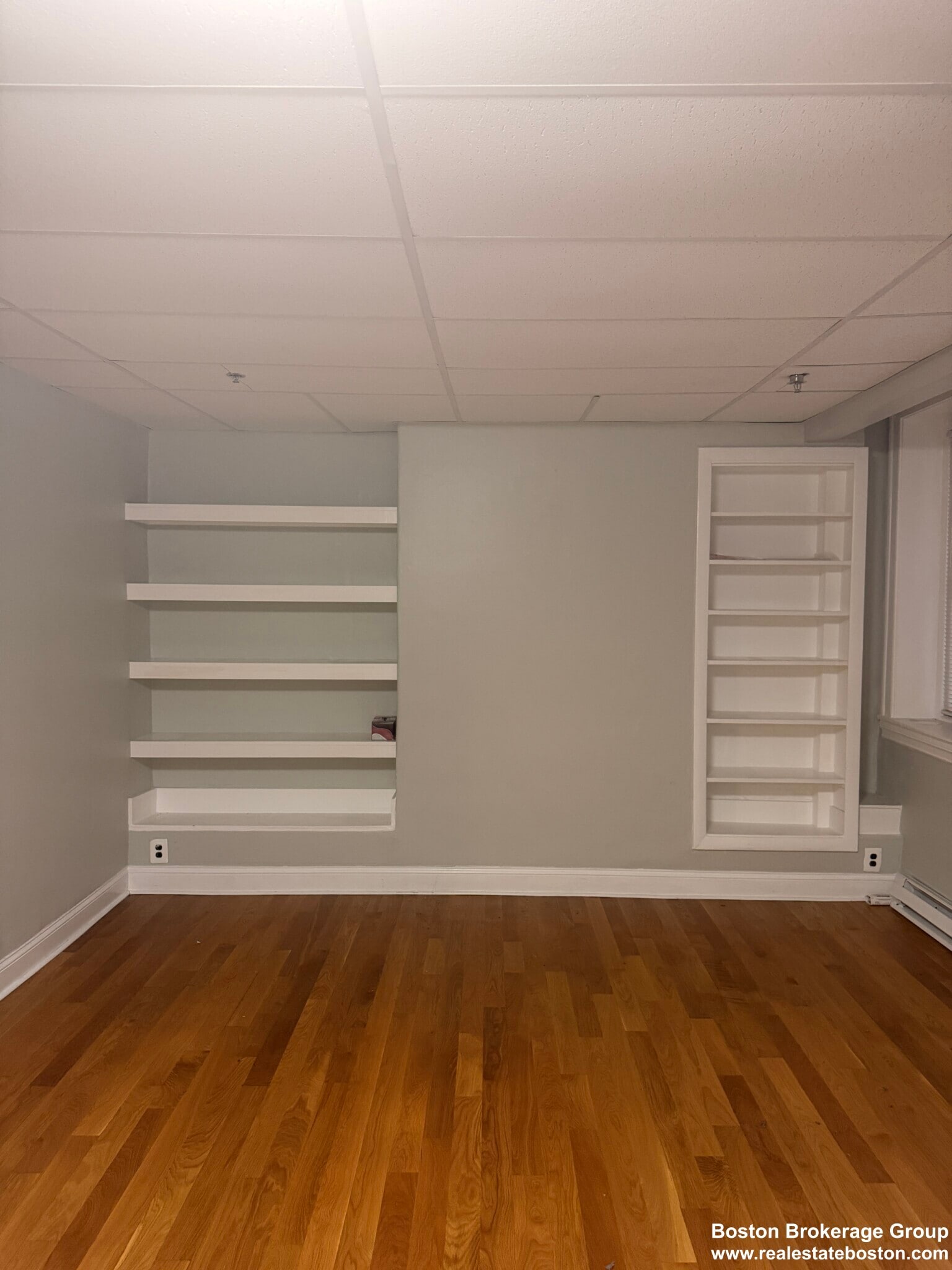 Building Photo - 857 Beacon St