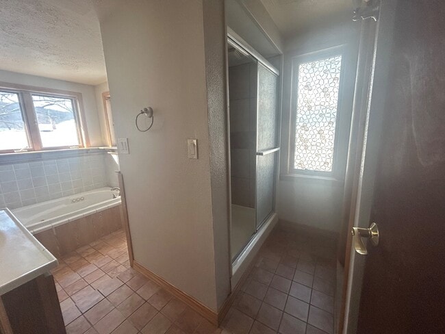 Building Photo - 127 Hyers St