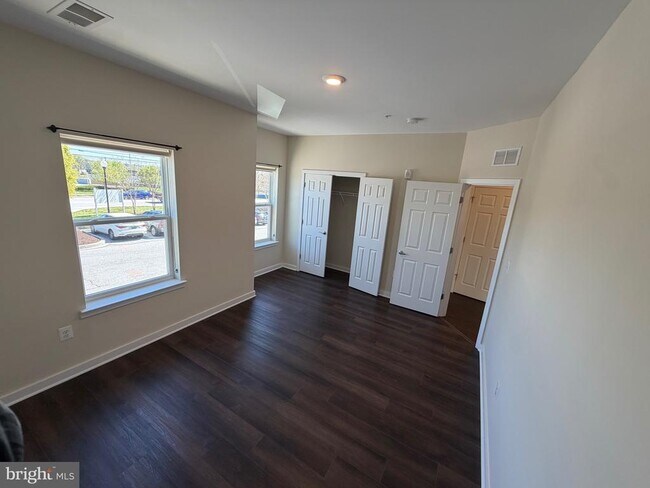 Building Photo - 3303 Demirel Way