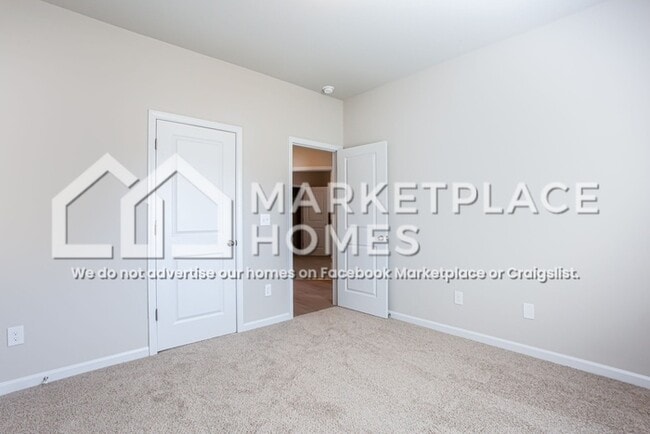 Building Photo - 214 W L Miller Dr