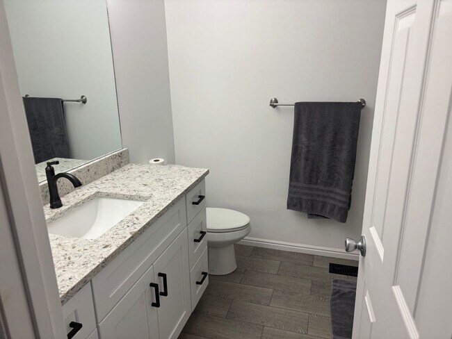 Building Photo - Gorgeous South Jordan Home!!!