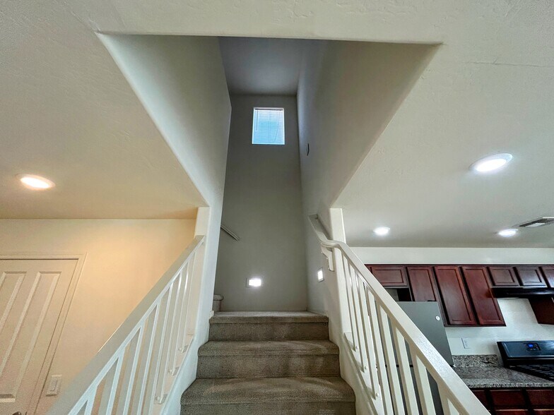 Building Photo - 2964 S Washington St