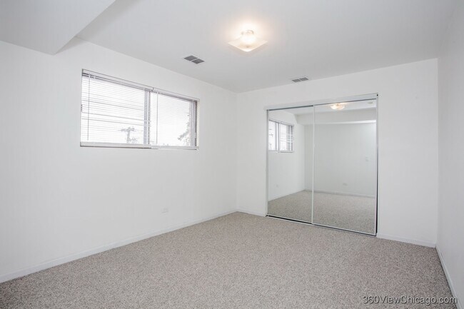 Building Photo - 7459 N Waukegan Rd