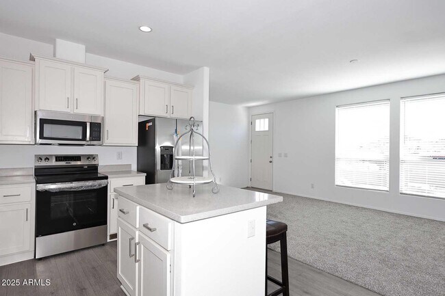 Building Photo - 13004 N 19th Pl